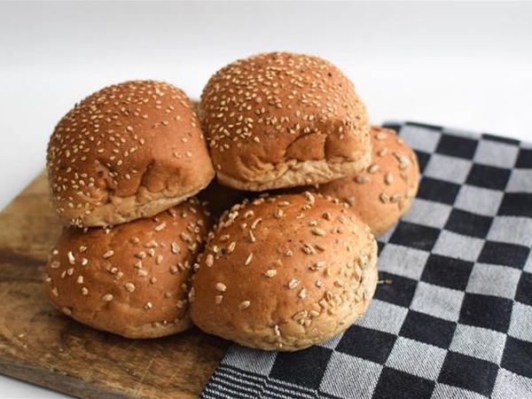 Bruine bolletjes met zaden&nbsp;(6)