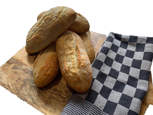 Afbakbroodjes witte pistolets