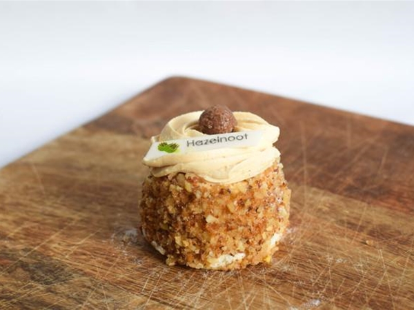 Hazelnoot crème schuimgebak