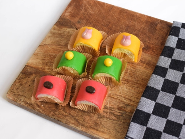 MINI 6 FOURS DOOSJE =7